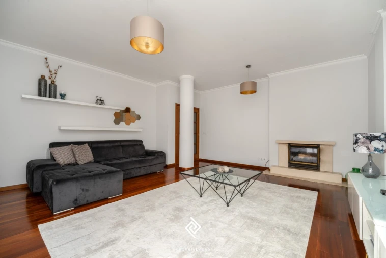 Apartamento T3 para Venda em Mesão Frio Foto 8