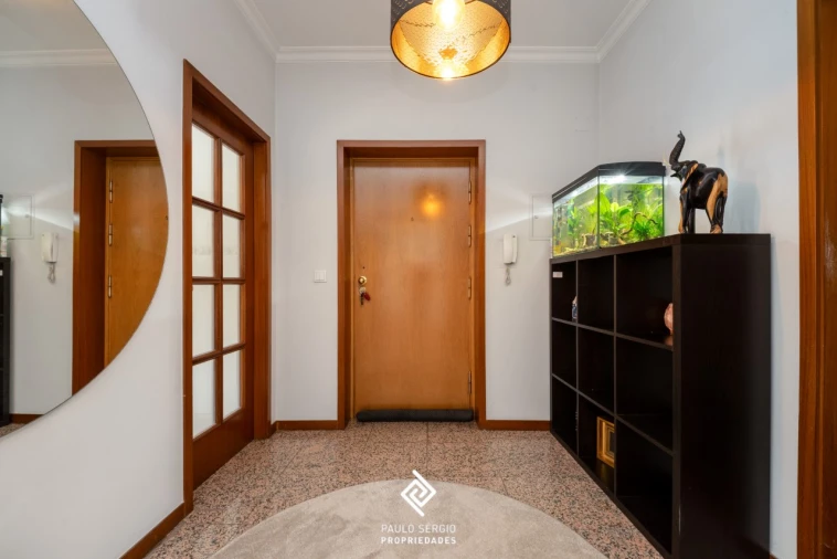 Apartamento T3 para Venda em Mesão Frio Foto 2