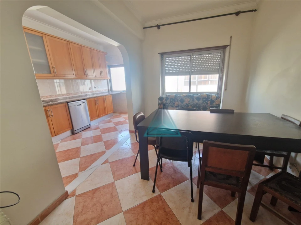 Apartamento T3 para Venda em Seixal, Arrentela e Aldeia de Paio Pires Foto 3