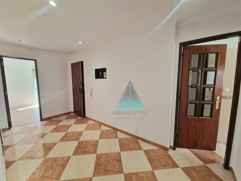 Apartamento T3 para Venda em Seixal, Arrentela e Aldeia de Paio Pires Foto 11