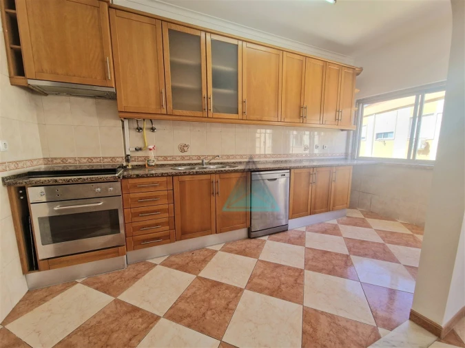 Apartamento T3 para Venda em Seixal, Arrentela e Aldeia de Paio Pires Foto 6