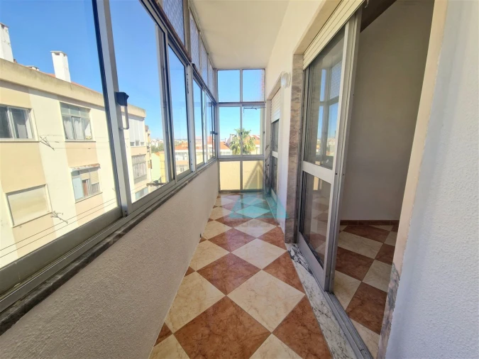 Apartamento T3 para Venda em Seixal, Arrentela e Aldeia de Paio Pires Foto 7