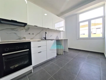 Apartamento T2 para Venda em Alto do Seixalinho, Santo André e Verderena
