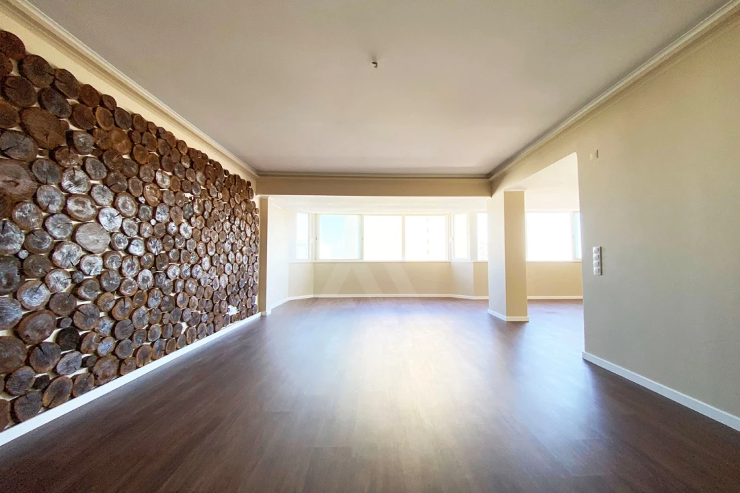 Apartamento T4 para Venda em Cascais e Estoril Foto 2