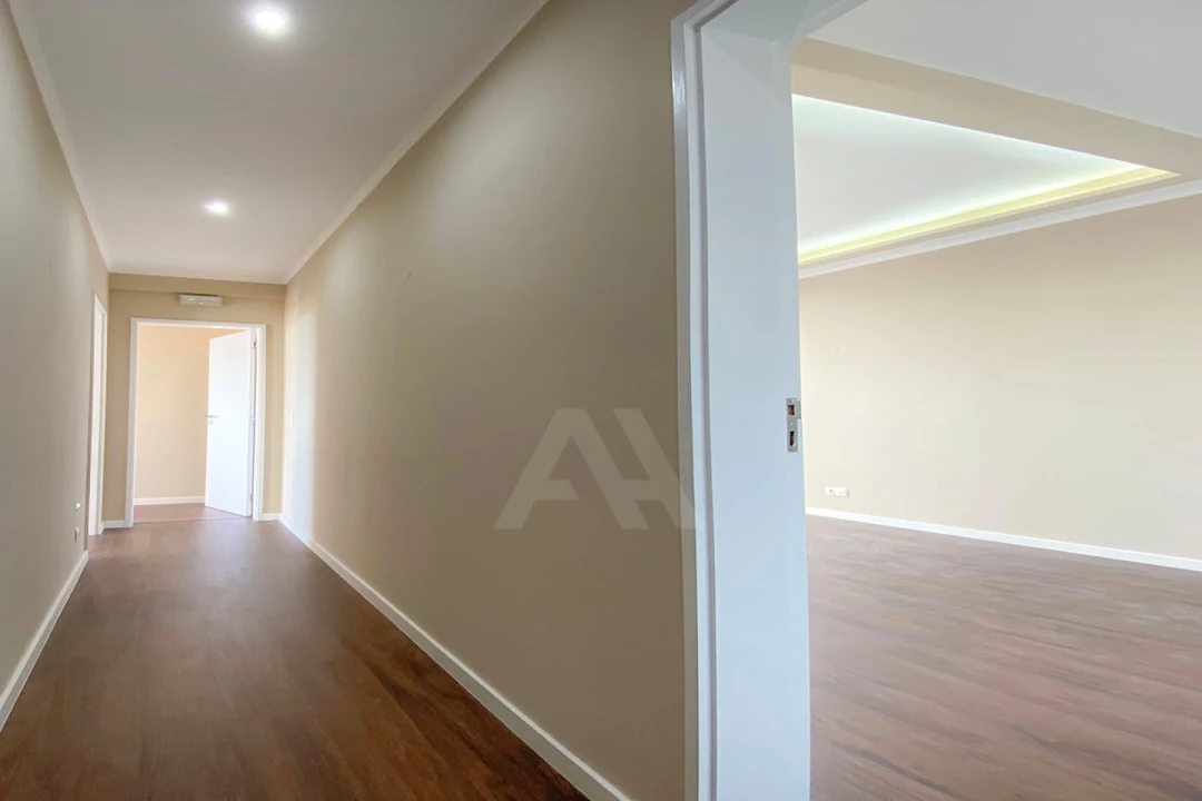 Apartamento T4 para Venda em Cascais e Estoril Foto 16