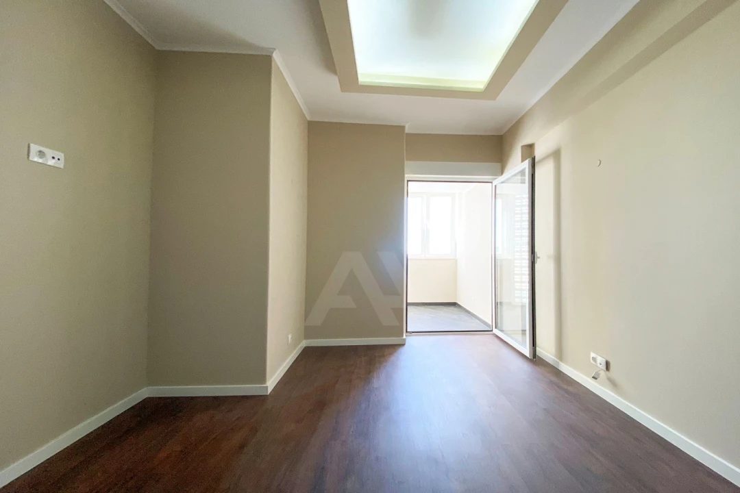 Apartamento T4 para Venda em Cascais e Estoril Foto 17