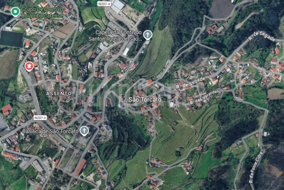 Terreno Comércio / Armazém para Venda em São Torcato Foto 1