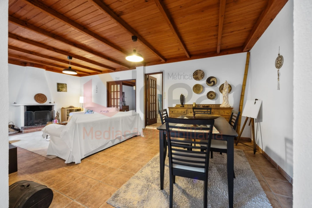 Moradia T4 para Venda em Barcarena Foto 44