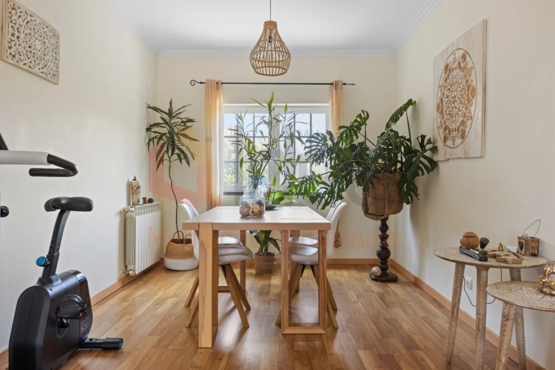 Moradia T4 para Venda em Barcarena Foto 6