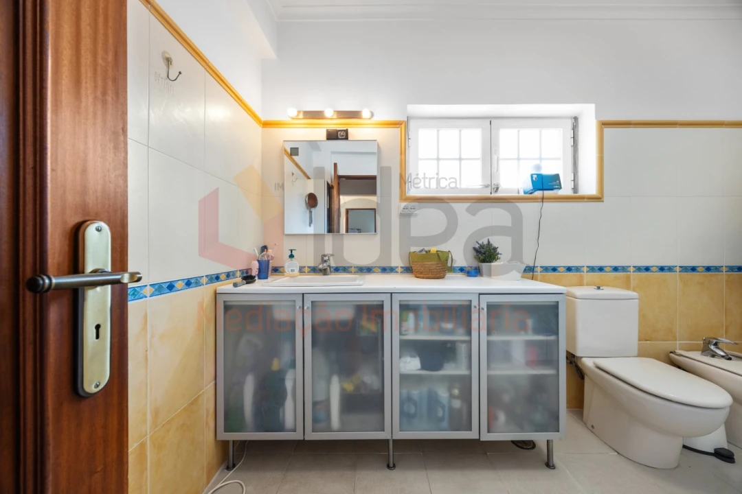 Moradia T4 para Venda em Barcarena Foto 27