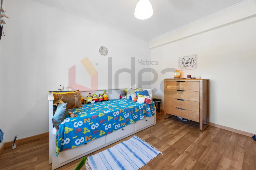 Moradia T4 para Venda em Barcarena Foto 26