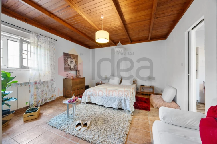 Moradia T4 para Venda em Barcarena Foto 36