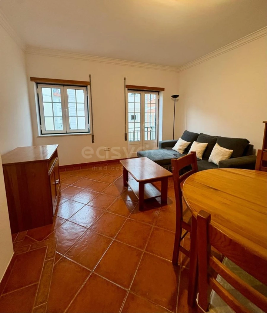 Apartamento T3 para Arrendamento em Santa Clara e Castelo Viegas Foto 1