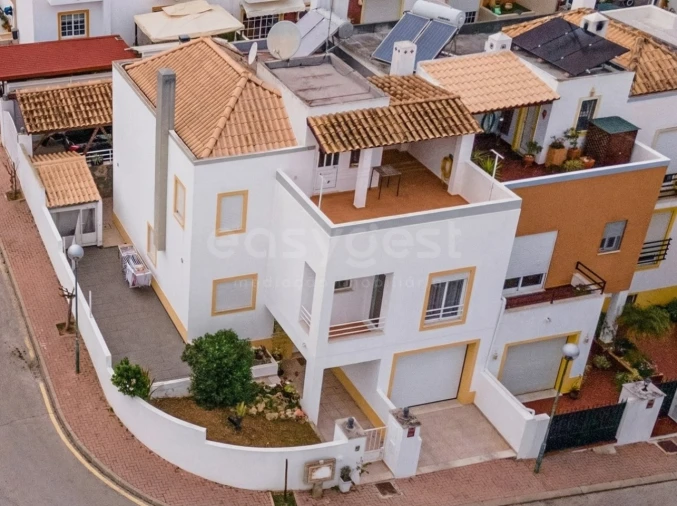 Moradia T4 para Venda em Tavira (Santa Maria e Santiago)