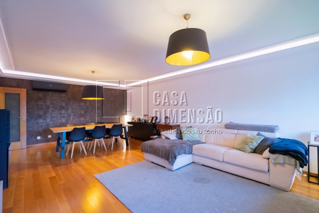 Apartamento T2 para Venda em Venteira Foto 17