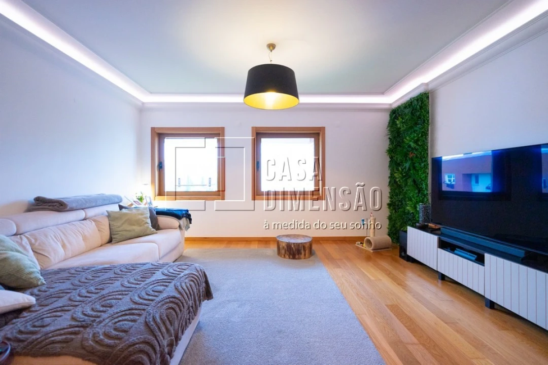 Apartamento T2 para Venda em Venteira Foto 21