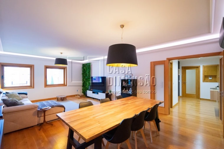 Apartamento T2 para Venda em Venteira