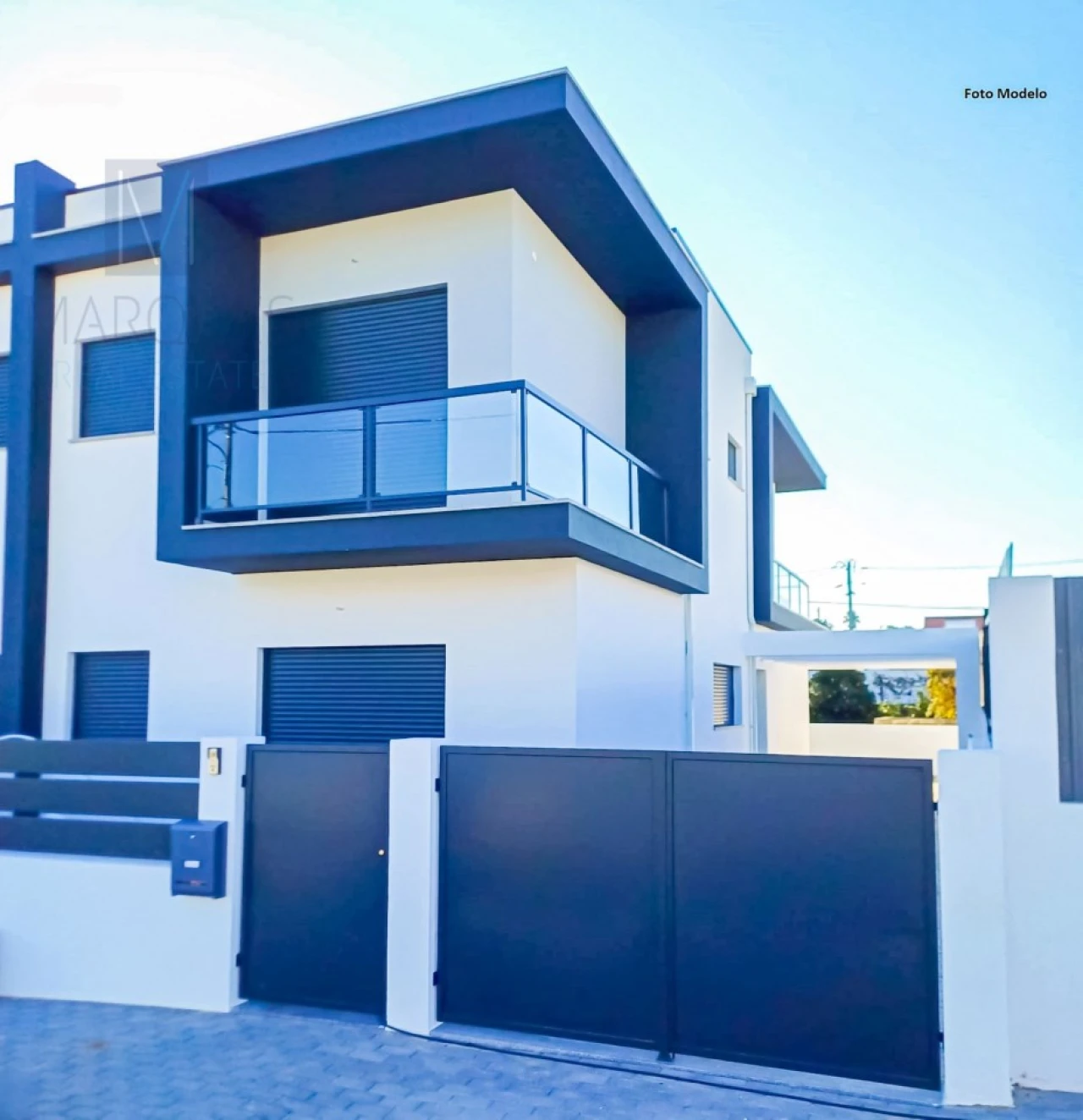 Moradia T2 para Venda em Fernao Ferro Foto 1