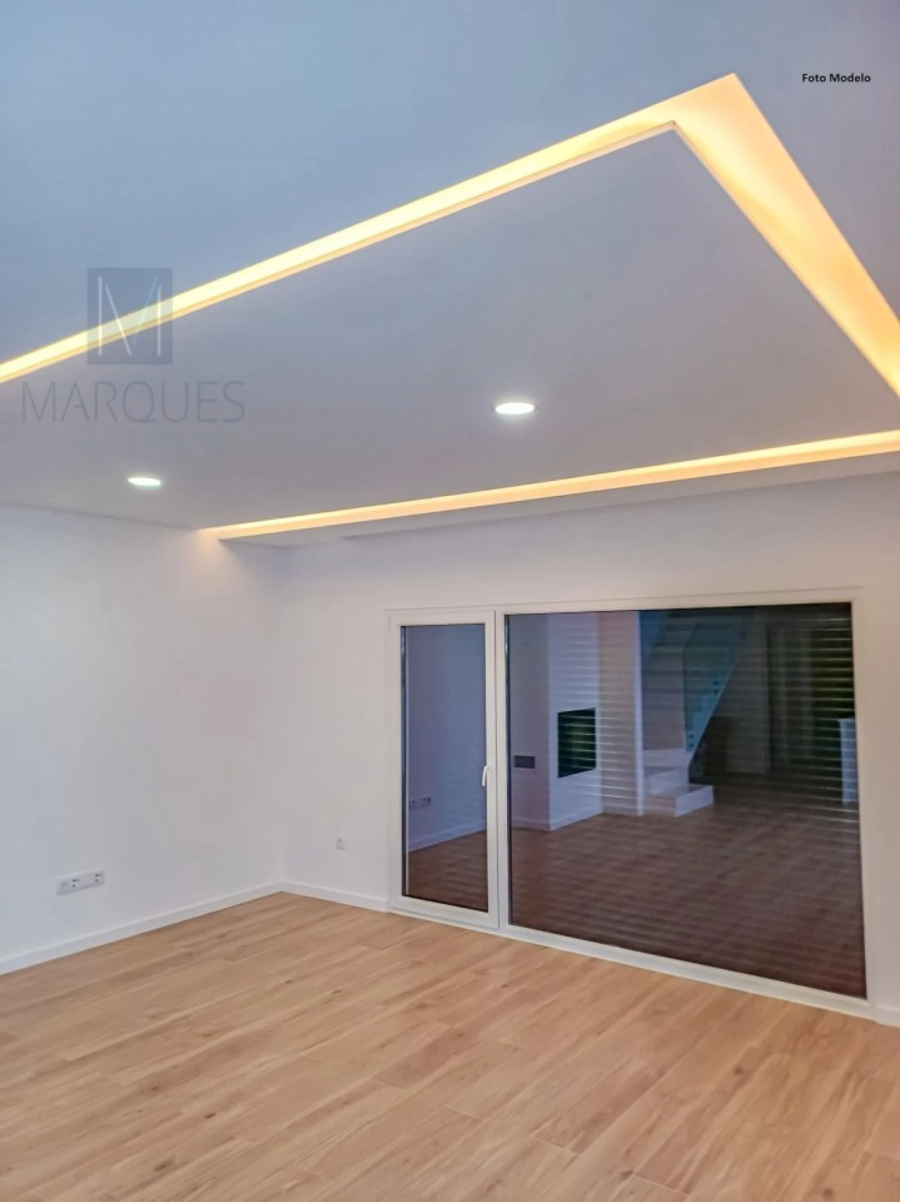 Moradia T2 para Venda em Fernao Ferro Foto 6