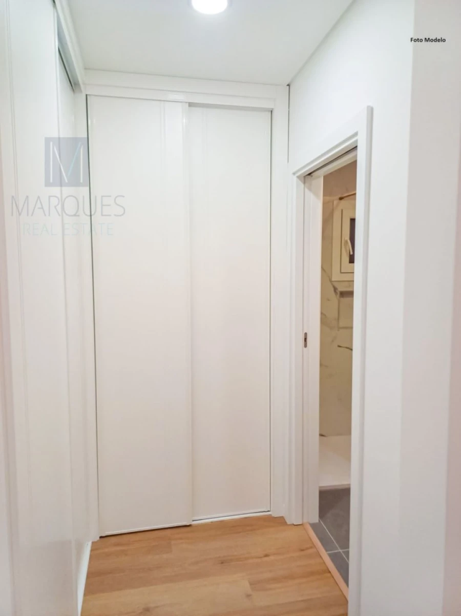 Moradia T2 para Venda em Fernao Ferro Foto 12