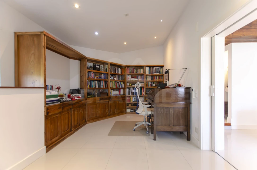 Moradia T6 para Venda em Cascais e Estoril Foto 10