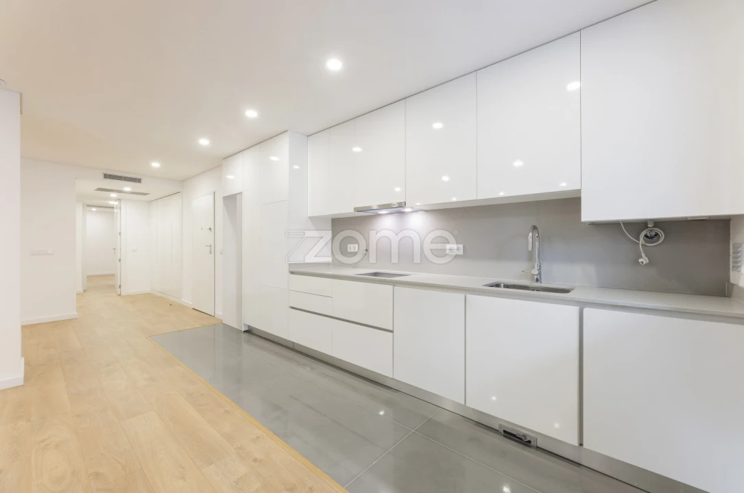 Apartamento T3 para Venda em Azurem Foto 5