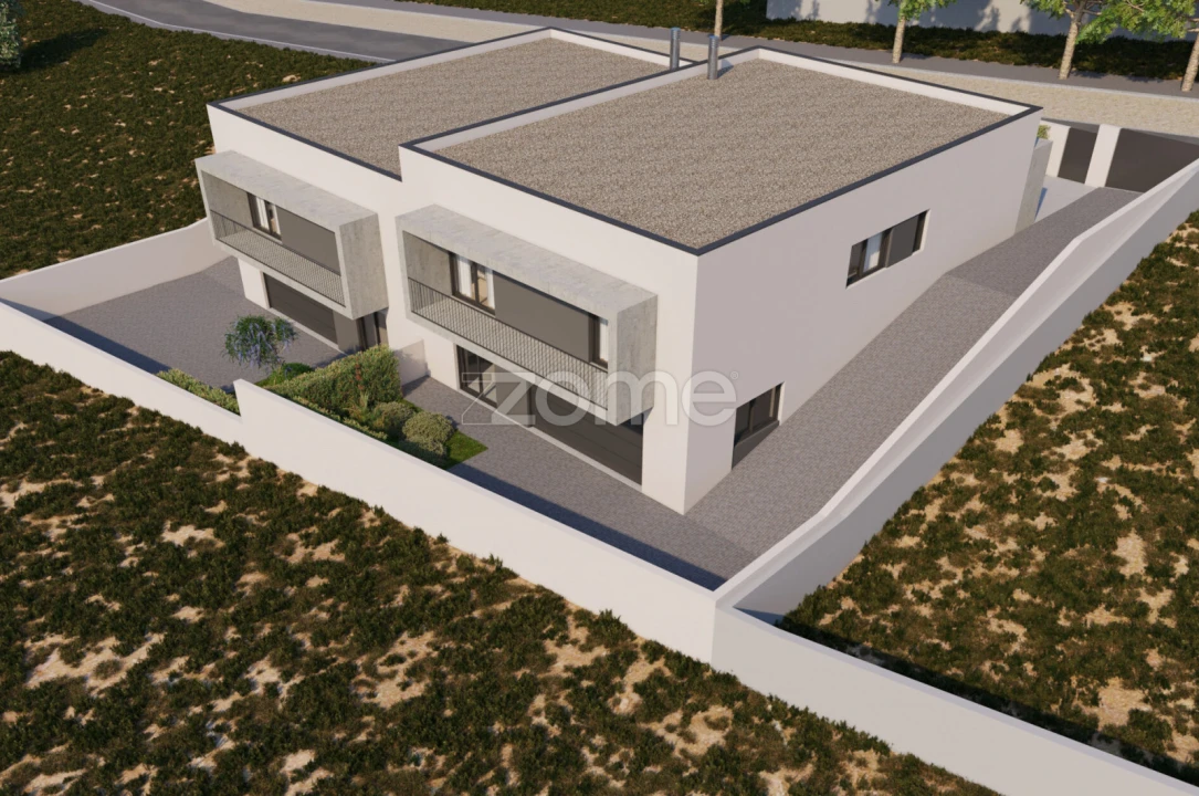 Moradia T3 para Venda em Argoncilhe Foto 16