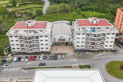 Negócio para Arrendamento em Rebordosa