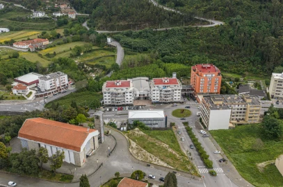 Negócio para Arrendamento em Rebordosa