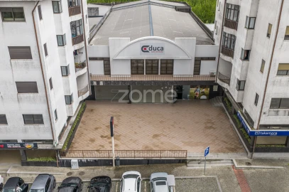 Negócio para Arrendamento em Rebordosa