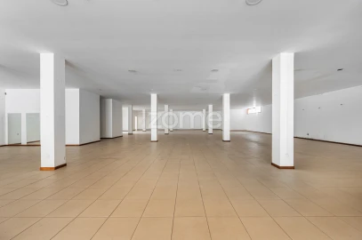 Negócio para Arrendamento em Rebordosa