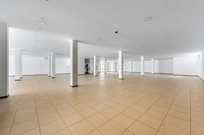 Negócio para Arrendamento em Rebordosa