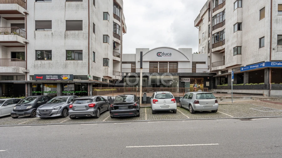 Negócio para Arrendamento em Rebordosa