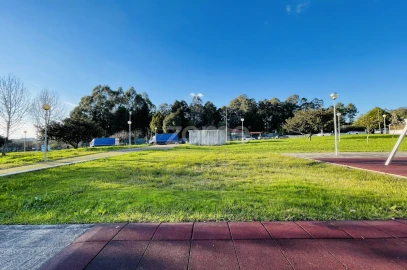 Terreno para Venda em Castêlo da Maia