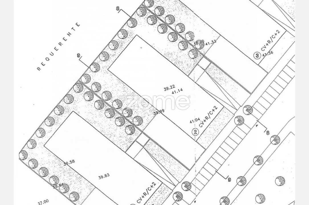 Terreno para Venda em Castêlo da Maia Foto 4
