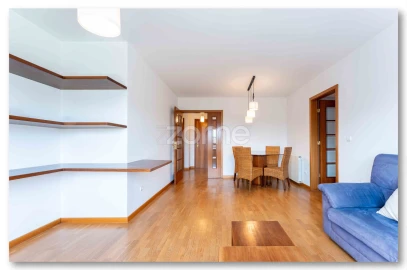 Apartamento T2 para Arrendamento em Aldoar, Foz do Douro e Nevogilde