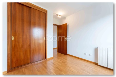 Apartamento T2 para Arrendamento em Aldoar, Foz do Douro e Nevogilde
