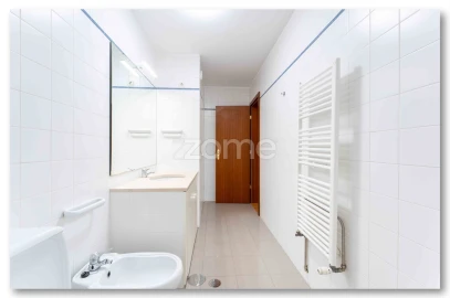 Apartamento T2 para Arrendamento em Aldoar, Foz do Douro e Nevogilde