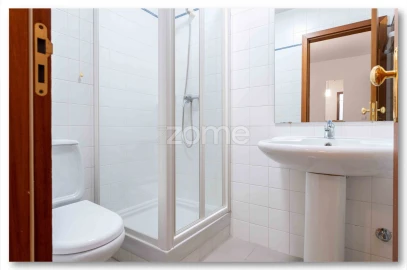 Apartamento T2 para Arrendamento em Aldoar, Foz do Douro e Nevogilde