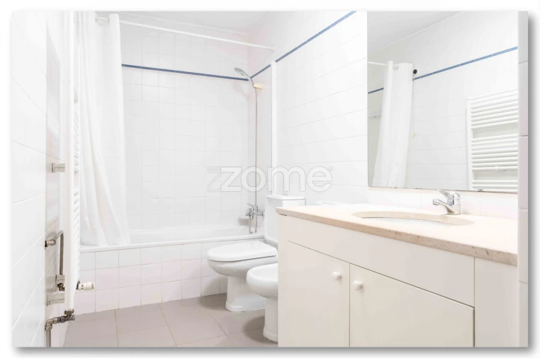 Apartamento T2 para Arrendamento em Aldoar, Foz do Douro e Nevogilde Foto 34