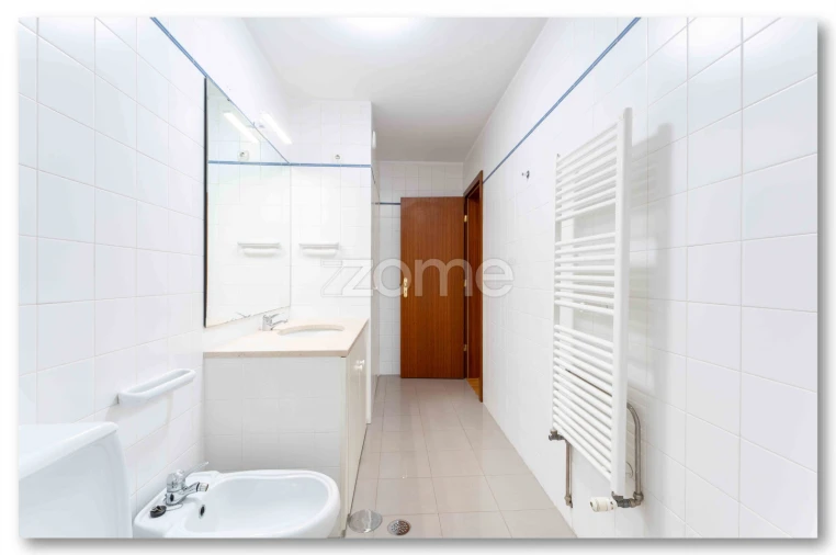 Apartamento T2 para Arrendamento em Aldoar, Foz do Douro e Nevogilde Foto 35