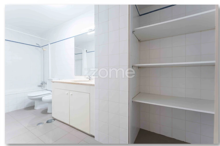 Apartamento T2 para Arrendamento em Aldoar, Foz do Douro e Nevogilde Foto 33