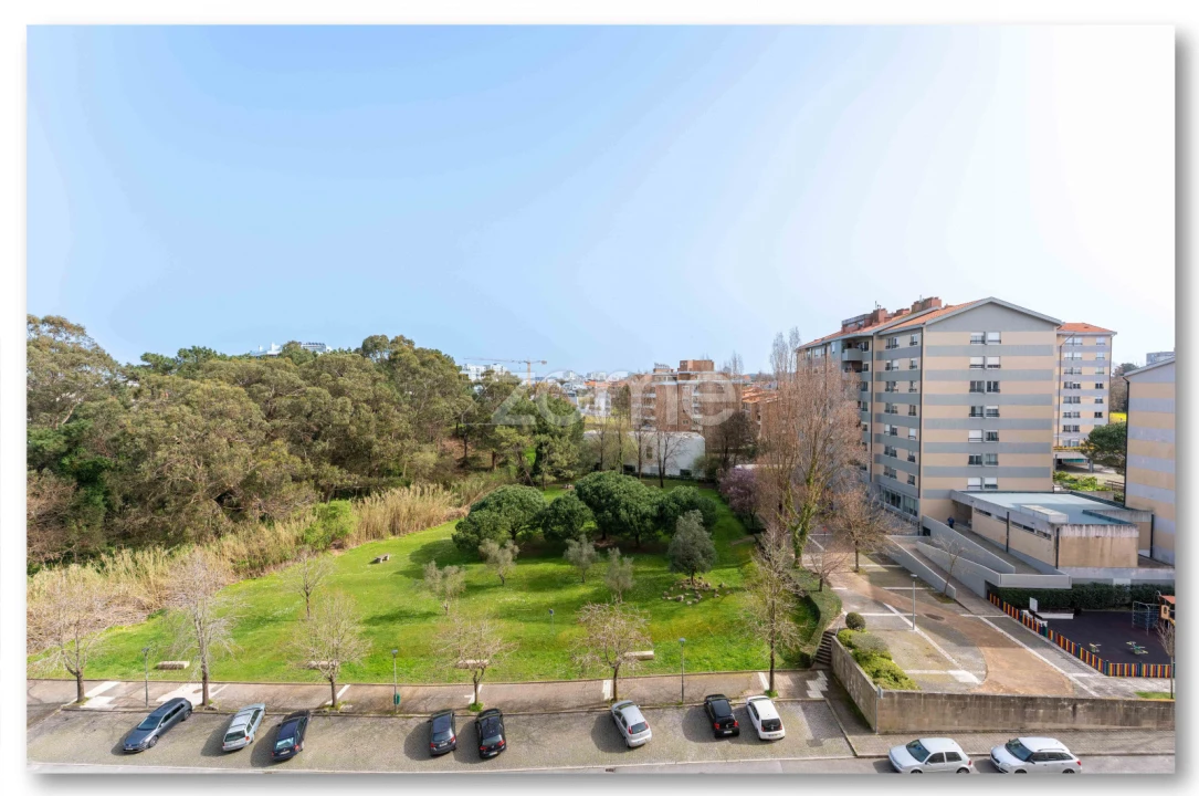 Apartamento T2 para Arrendamento em Aldoar, Foz do Douro e Nevogilde Foto 12