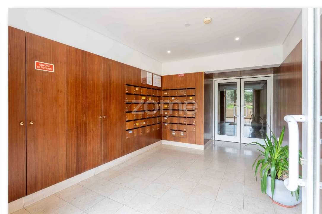 Apartamento T2 para Arrendamento em Aldoar, Foz do Douro e Nevogilde Foto 5