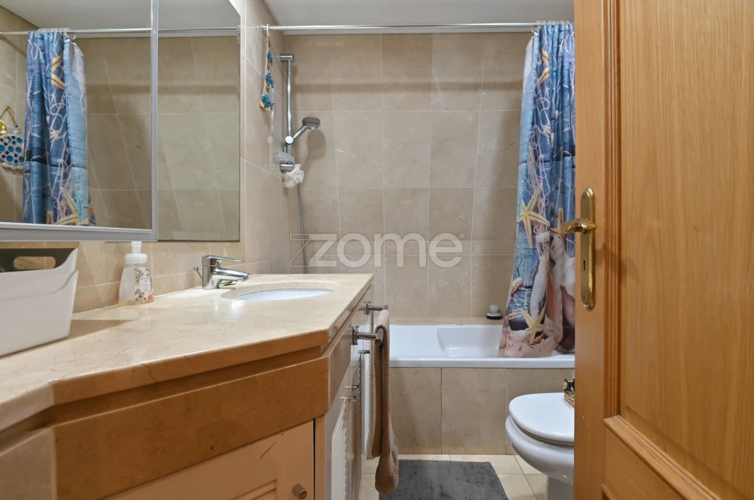 Apartamento T3 para Arrendamento em Oeiras e São Julião da Barra, Paço de Arcos e Caxias Foto 35