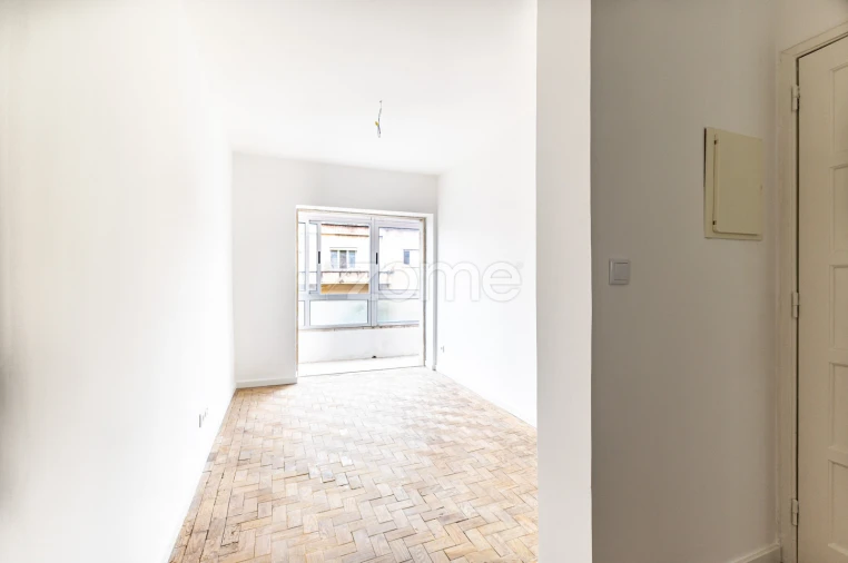 Apartamento T2 para Venda em Queluz e Belas Foto 5