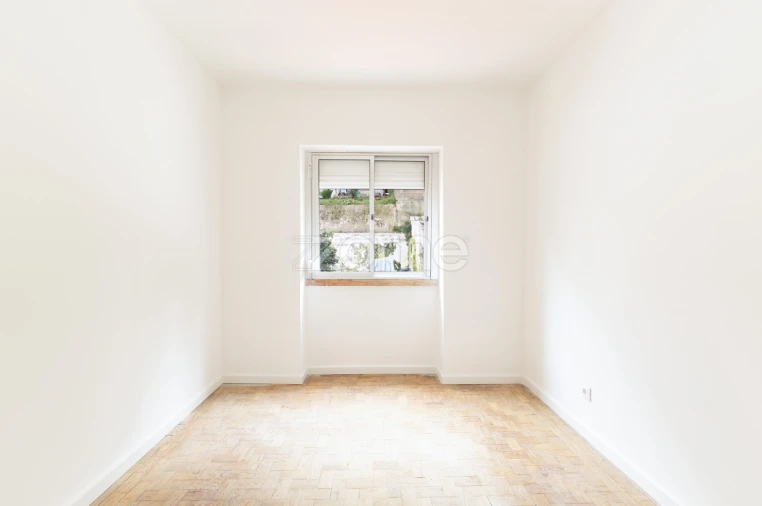 Apartamento T2 para Venda em Queluz e Belas Foto 10