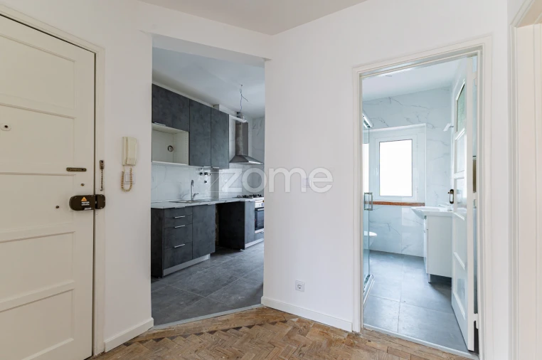Apartamento T2 para Venda em Queluz e Belas Foto 13