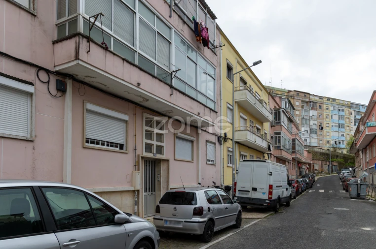 Apartamento T2 para Venda em Queluz e Belas Foto 22