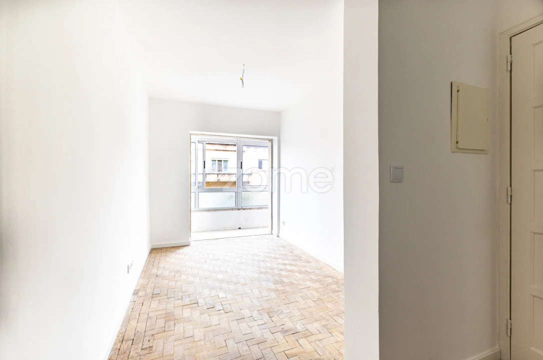 Apartamento T2 para Venda em Queluz e Belas Foto 5